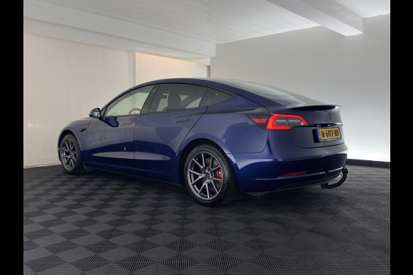 Tesla Model 3 Long Range AWD 75 kWh [3-Fase-11kW ] {SoH-82%} Aut. *PANO | AUTOPILOT | LEATHER | TOWBAR | KEYLESS | FULL-LED | MEMORY-PACK | TOPVIEW | DAB | CARPLAY | DIGI-COCKPIT | LANE-ASSIST | HEATED-COMFORTSEATS | 18"ALU*