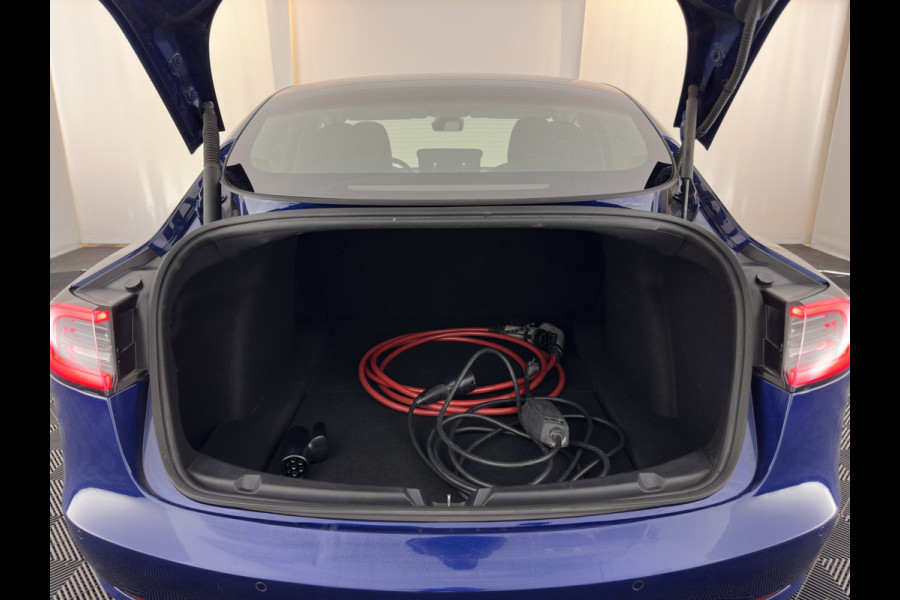 Tesla Model 3 Long Range AWD 75 kWh [3-Fase-11kW ] {SoH-82%} Aut. *PANO | AUTOPILOT | LEATHER | TOWBAR | KEYLESS | FULL-LED | MEMORY-PACK | TOPVIEW | DAB | CARPLAY | DIGI-COCKPIT | LANE-ASSIST | HEATED-COMFORTSEATS | 18"ALU*