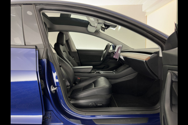 Tesla Model 3 Long Range AWD 75 kWh [3-Fase-11kW ] {SoH-82%} Aut. *PANO | AUTOPILOT | LEATHER | TOWBAR | KEYLESS | FULL-LED | MEMORY-PACK | TOPVIEW | DAB | CARPLAY | DIGI-COCKPIT | LANE-ASSIST | HEATED-COMFORTSEATS | 18"ALU*