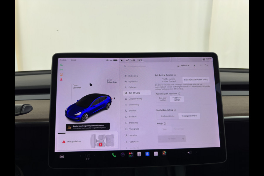 Tesla Model 3 Long Range AWD 75 kWh [3-Fase-11kW ] {SoH-82%} Aut. *PANO | AUTOPILOT | LEATHER | TOWBAR | KEYLESS | FULL-LED | MEMORY-PACK | TOPVIEW | DAB | CARPLAY | DIGI-COCKPIT | LANE-ASSIST | HEATED-COMFORTSEATS | 18"ALU*
