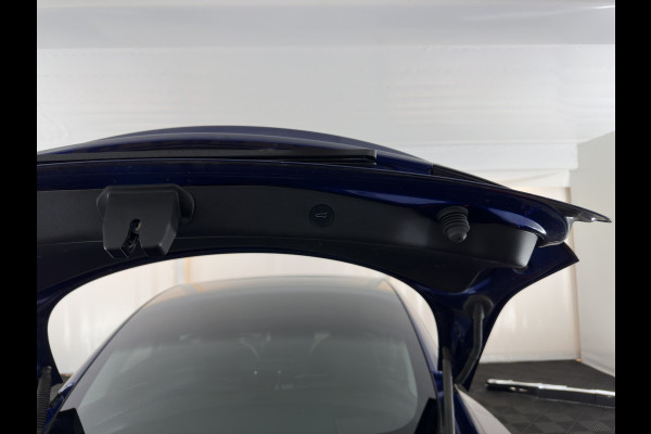 Tesla Model 3 Long Range AWD 75 kWh [3-Fase-11kW ] {SoH-82%} Aut. *PANO | AUTOPILOT | LEATHER | TOWBAR | KEYLESS | FULL-LED | MEMORY-PACK | TOPVIEW | DAB | CARPLAY | DIGI-COCKPIT | LANE-ASSIST | HEATED-COMFORTSEATS | 18"ALU*