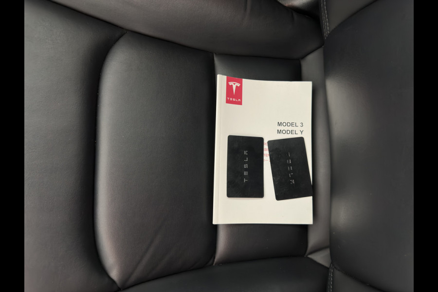 Tesla Model 3 Long Range AWD 75 kWh [3-Fase-11kW ] {SoH-82%} Aut. *PANO | AUTOPILOT | LEATHER | TOWBAR | KEYLESS | FULL-LED | MEMORY-PACK | TOPVIEW | DAB | CARPLAY | DIGI-COCKPIT | LANE-ASSIST | HEATED-COMFORTSEATS | 18"ALU*