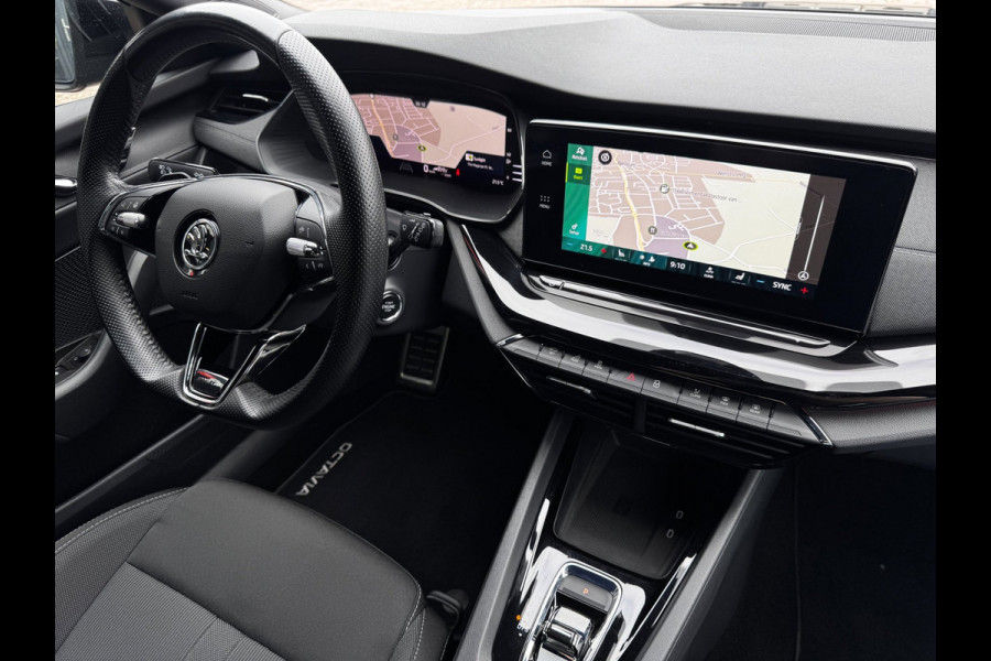 Škoda Octavia Combi 1.4 TSI iV PHEV Sportline Business | 98 % SOH | Trekhaak | NL-Auto | Winter Pack | Adaptive Cruise