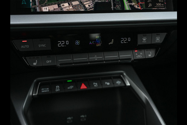 Audi A3 Sportback 45 TFSI e S edition Competition | Panoramadak | 5 jr Garantie | HUD | Sonos Sound | Camera | Ambiance interieur | Active Cruise | S-Seats + Memory | Stoelverwarming | Keyless |