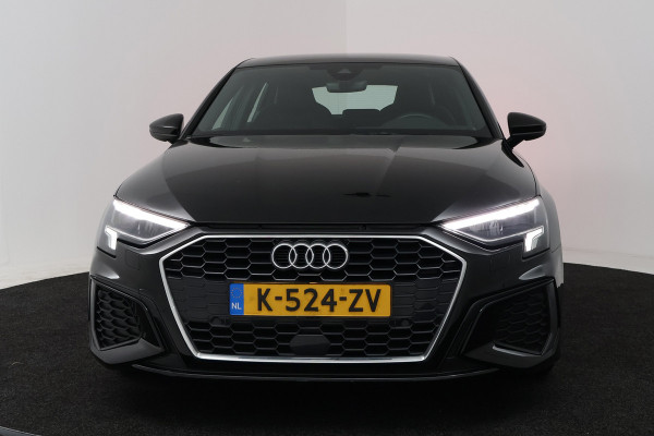 Audi A3 Sportback 30 TFSI S edition (STOELVERWARMING, LANE-ASSIST, NAVIGATIE, PARKEERSENSOREN)