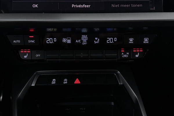 Audi A3 Sportback 30 TFSI S edition (STOELVERWARMING, LANE-ASSIST, NAVIGATIE, PARKEERSENSOREN)