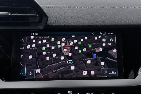 Audi A3 Sportback 30 TFSI S edition (STOELVERWARMING, LANE-ASSIST, NAVIGATIE, PARKEERSENSOREN)