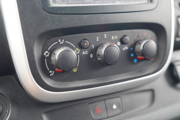 Renault Trafic 1.6 dCi T29 L2H1 Formula Edition Grey Energy | Camera | wegverkeer verlichting | AC