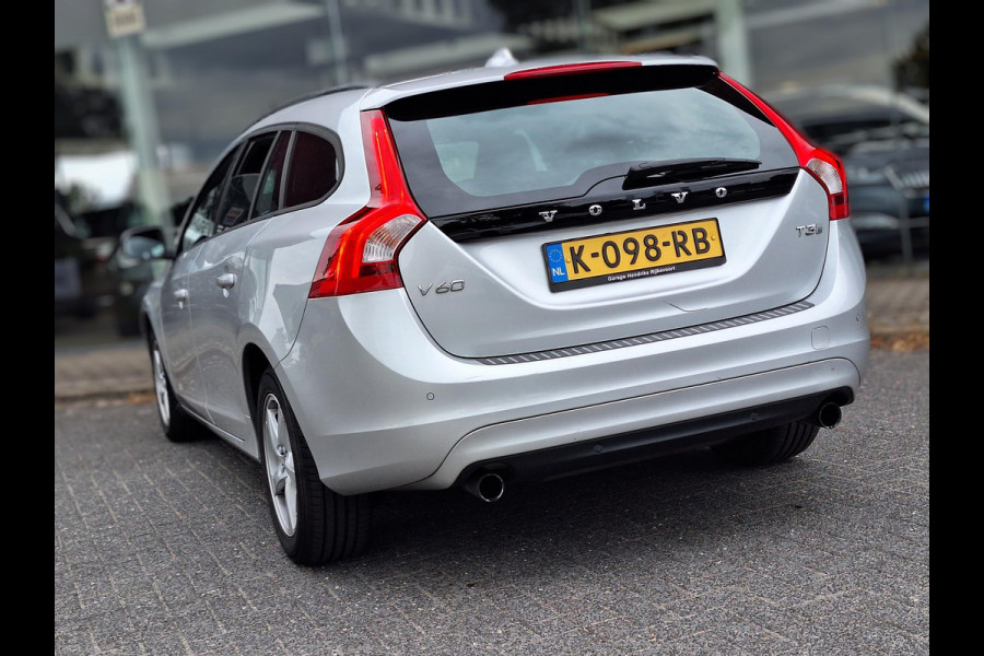 Volvo V60 1.5 T3 Polar+ Automaat | Bi xenon | Climate | Navi | Stoelverwarming V+A |