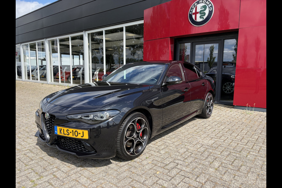 Alfa Romeo Giulia 2.0 T GME AWD Veloce | 19" Velgen | Camera