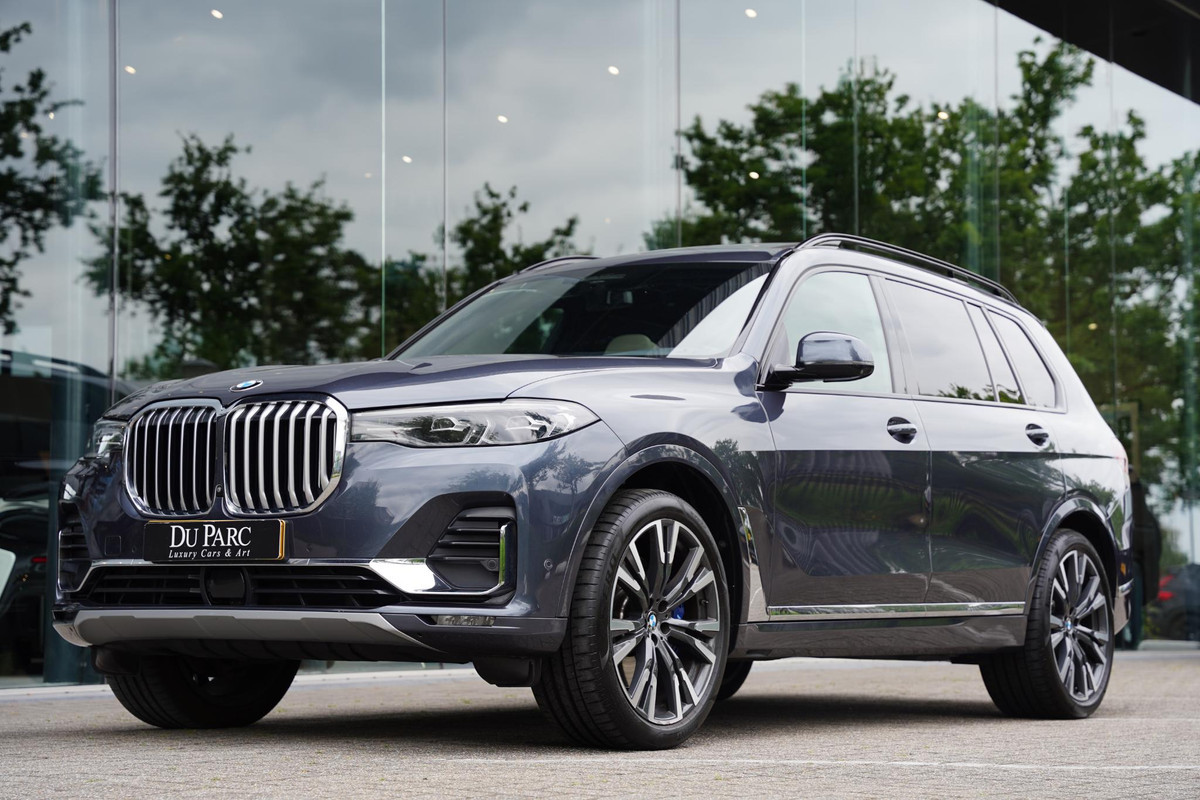 BMW X7 X-Drive 40 I / 6 Persoons / B&W Diamond / Massage / Trekhaak