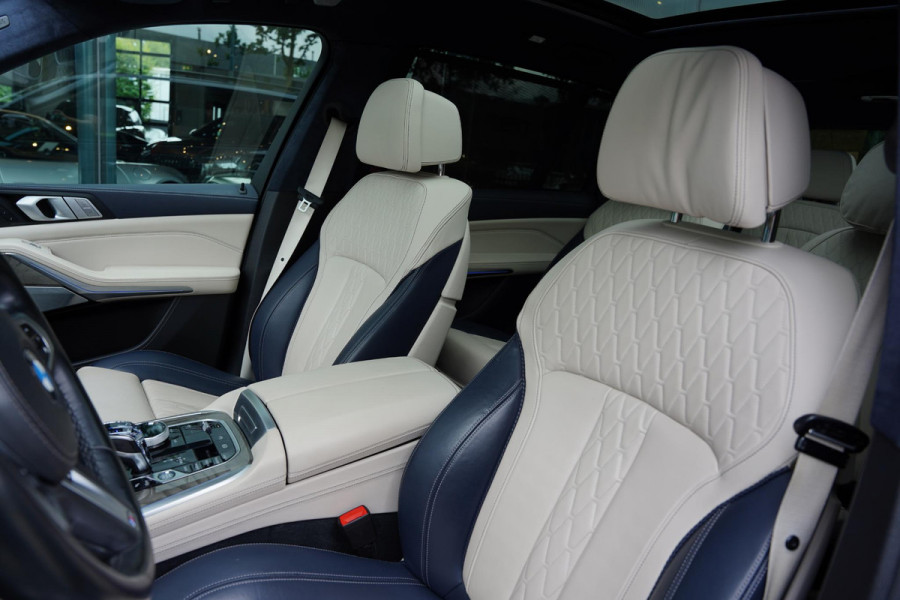BMW X7 X-Drive 40 I / 6 Persoons / B&W Diamond / Massage / Trekhaak
