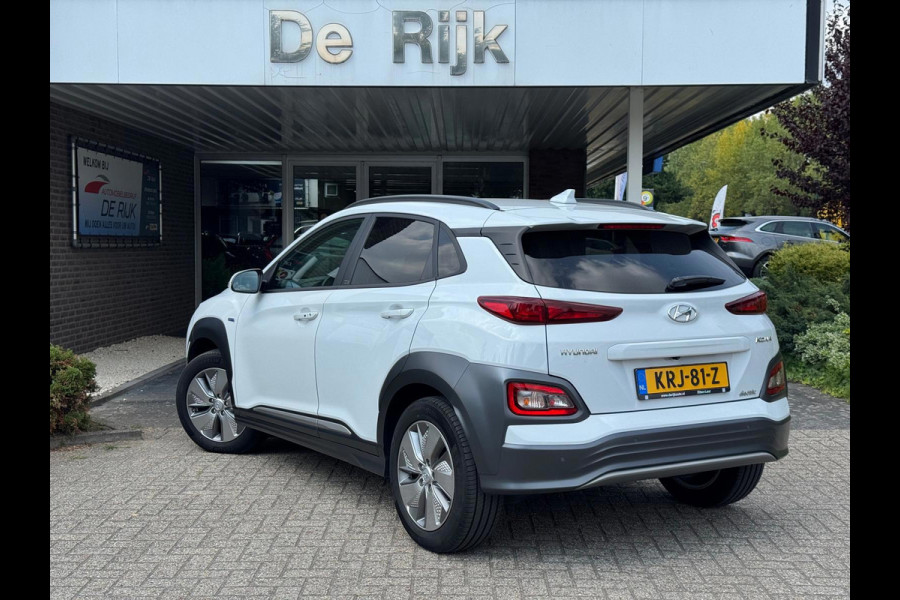 Hyundai Kona EV Comfort 39 kWh | Navi, Camera, Stoel+Stuurverw., Cruise, Climate | Dealeronderhouden |