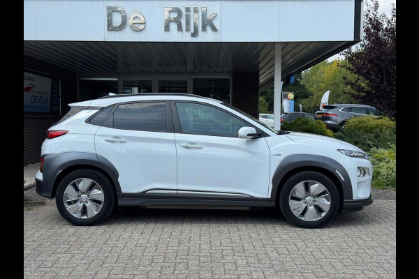 Hyundai Kona EV Comfort 39 kWh | Navi, Camera, Stoel+Stuurverw., Cruise, Climate | Dealeronderhouden |