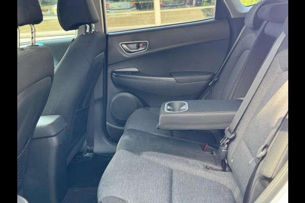 Hyundai Kona EV Comfort 39 kWh | Navi, Camera, Stoel+Stuurverw., Cruise, Climate | Dealeronderhouden |