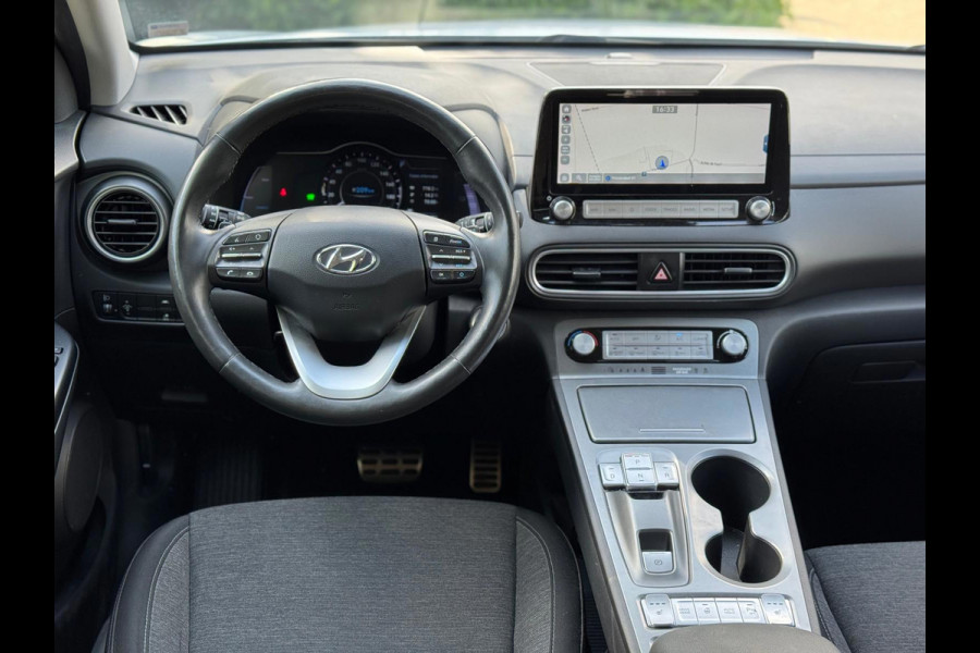 Hyundai Kona EV Comfort 39 kWh | Navi, Camera, Stoel+Stuurverw., Cruise, Climate | Dealeronderhouden |