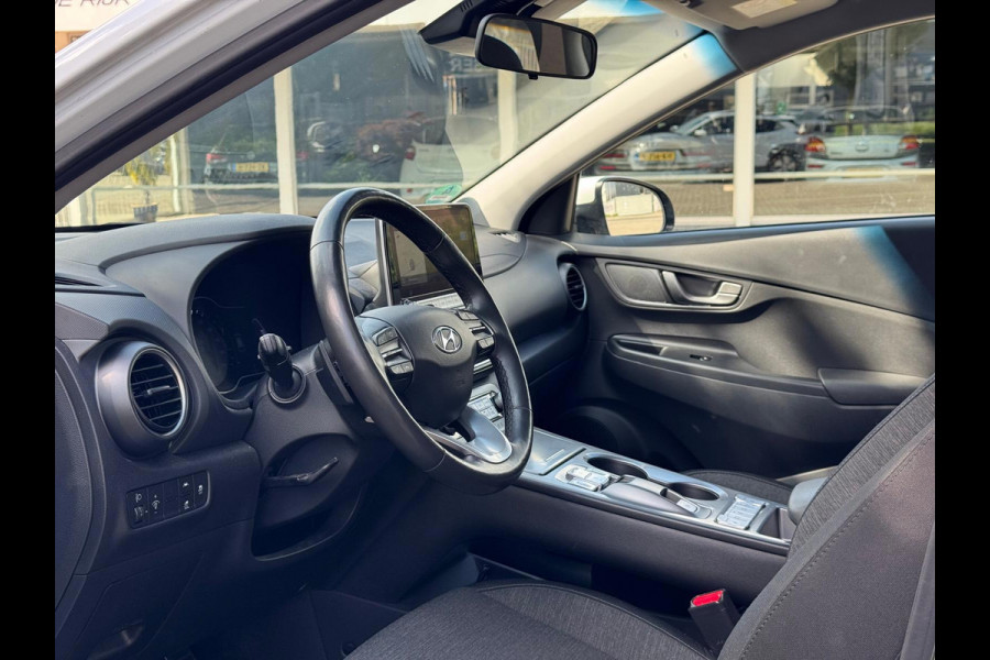 Hyundai Kona EV Comfort 39 kWh | Navi, Camera, Stoel+Stuurverw., Cruise, Climate | Dealeronderhouden |