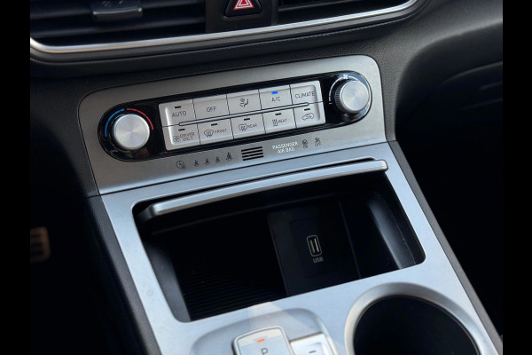 Hyundai Kona EV Comfort 39 kWh | Navi, Camera, Stoel+Stuurverw., Cruise, Climate | Dealeronderhouden |