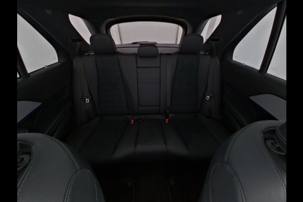 Mercedes-Benz GLE 400 e 4MATIC AMG Plug-In Hybride Trekhaak | AMG Line | Night Pakket | Airmatic | Panorama Schuif-Kanteldak | Memory Voorstoelen. Inclusief 24 maanden Mercedes-Benz Certified garantie voor Europa.