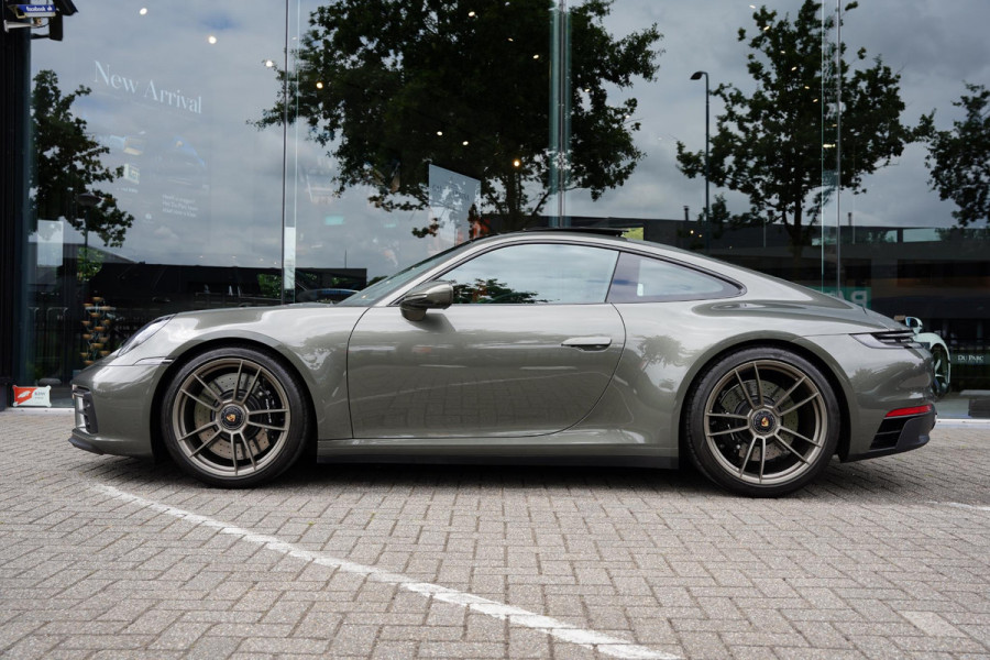 Porsche 911 992 3.0 Carrera 4 GTS / Clubleder / 18 Weg / Pano
