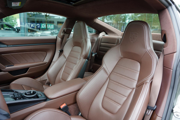 Porsche 911 992 3.0 Carrera 4 GTS / Clubleder / 18 Weg / Pano