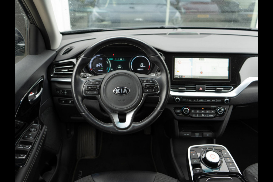 Kia e-Niro DynamicPlusLine 64 kWh | Schuif-kanteldak | Cruise | Clima | Carplay | Keyless | Stoel-stuurverwarming | Navi |