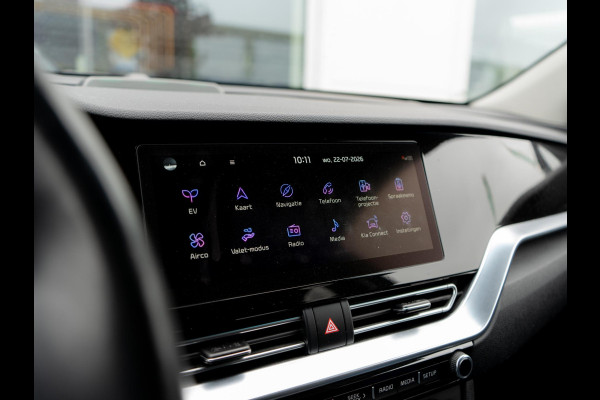 Kia e-Niro DynamicPlusLine 64 kWh | Schuif-kanteldak | Cruise | Clima | Carplay | Keyless | Stoel-stuurverwarming | Navi |