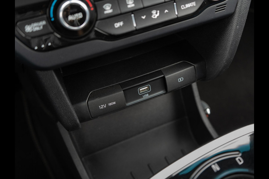 Kia e-Niro DynamicPlusLine 64 kWh | Schuif-kanteldak | Cruise | Clima | Carplay | Keyless | Stoel-stuurverwarming | Navi |