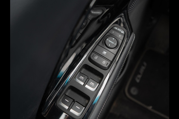 Kia e-Niro DynamicPlusLine 64 kWh | Schuif-kanteldak | Cruise | Clima | Carplay | Keyless | Stoel-stuurverwarming | Navi |