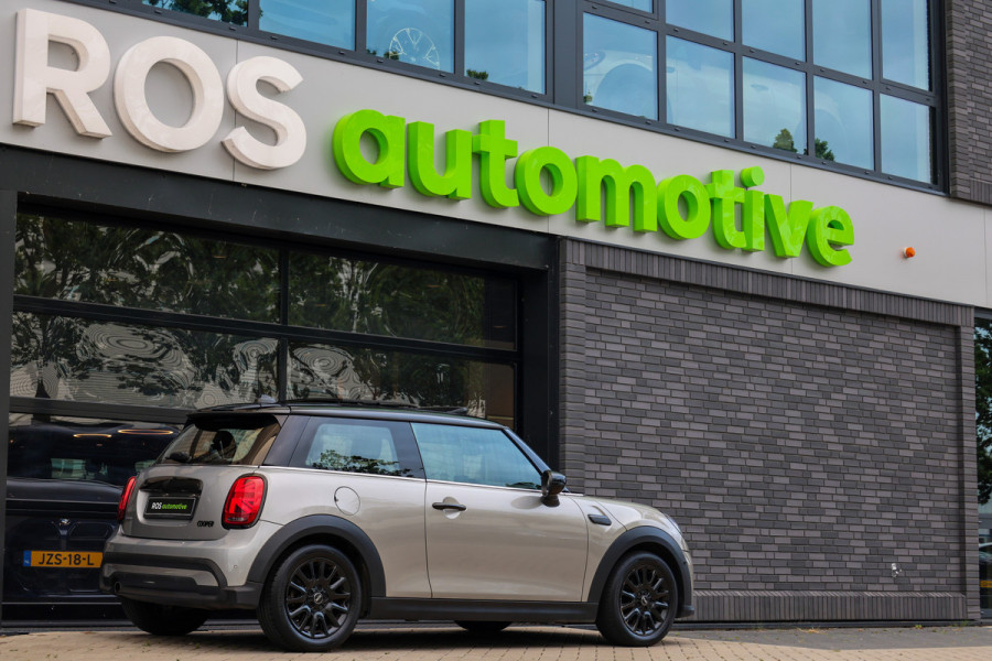 MINI 3-deurs 1.5 Cooper Classic | PANO | HUD | CAMERA | KEYLESS | LEDER |