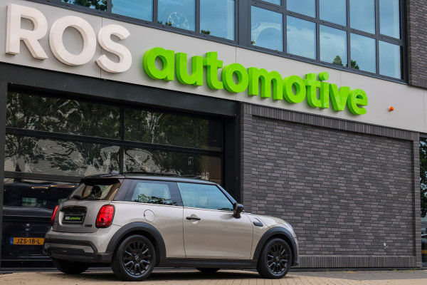 MINI 3-deurs 1.5 Cooper Classic | PANO | HUD | CAMERA | KEYLESS | LEDER |