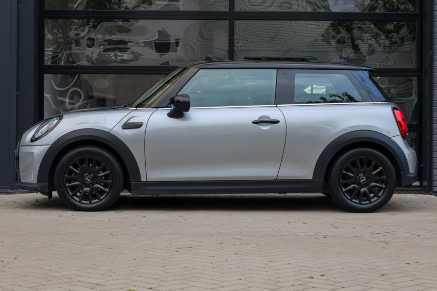 MINI 3-deurs 1.5 Cooper Classic | PANO | HUD | CAMERA | KEYLESS | LEDER |