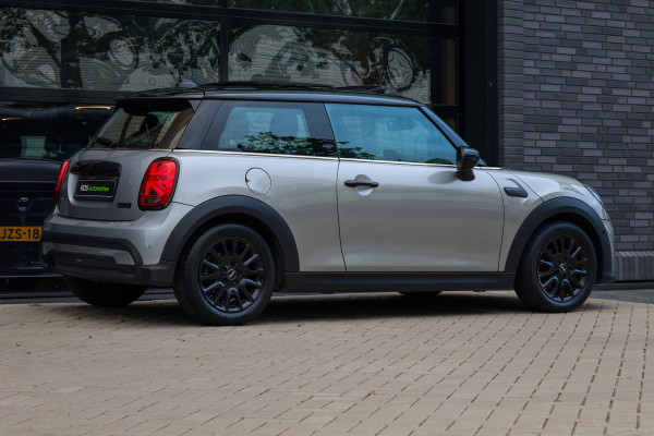 MINI 3-deurs 1.5 Cooper Classic | PANO | HUD | CAMERA | KEYLESS | LEDER |