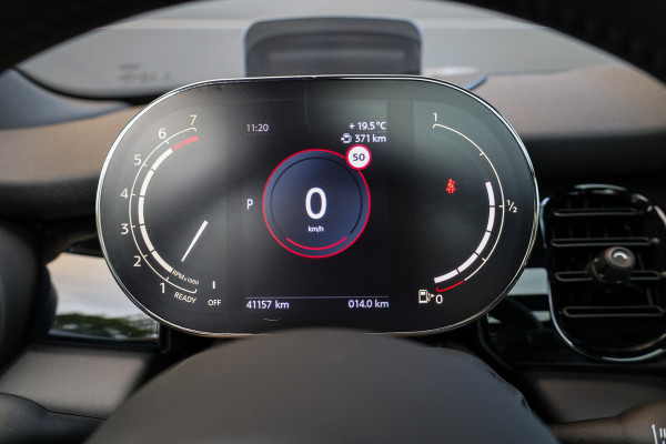 MINI 3-deurs 1.5 Cooper Classic | PANO | HUD | CAMERA | KEYLESS | LEDER |