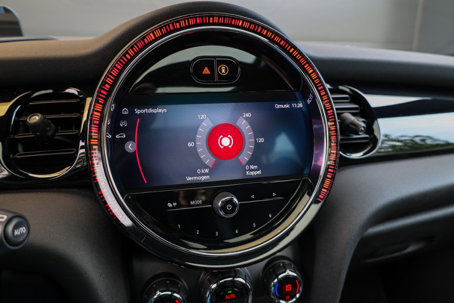 MINI 3-deurs 1.5 Cooper Classic | PANO | HUD | CAMERA | KEYLESS | LEDER |