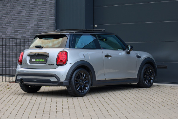 MINI 3-deurs 1.5 Cooper Classic | PANO | HUD | CAMERA | KEYLESS | LEDER |