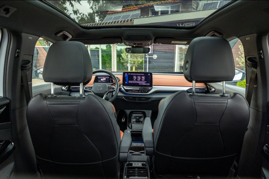 Volkswagen ID.4 Tech 77 kWh Soh 89% I Trekhaak I IQ Light I Panoramadak I Luxe interieur I ergoActive I Adaptive Cruise I BTW
