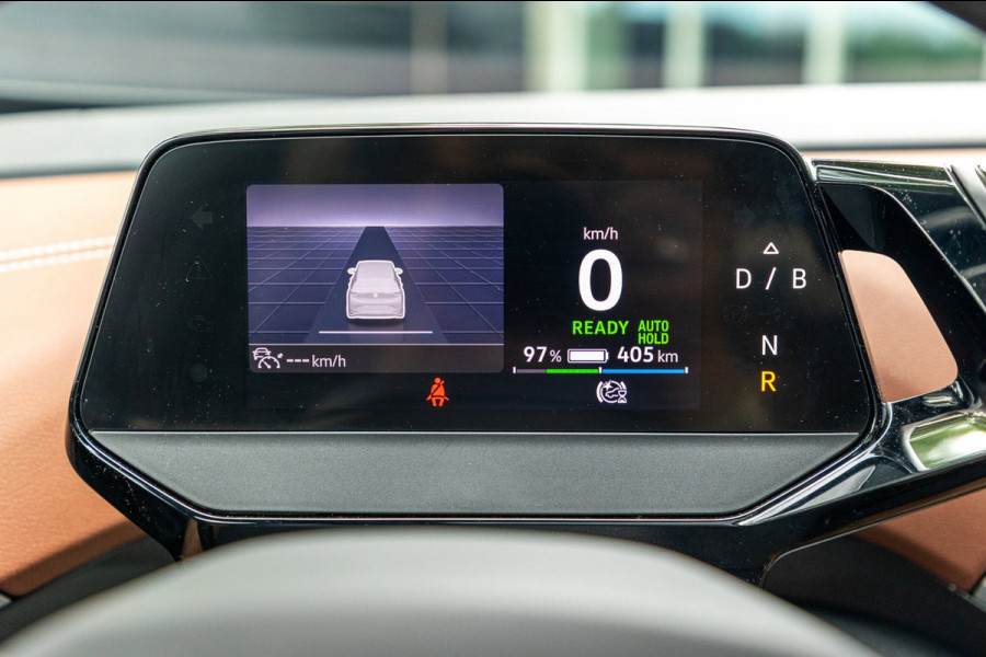 Volkswagen ID.4 Tech 77 kWh Soh 89% I Trekhaak I IQ Light I Panoramadak I Luxe interieur I ergoActive I Adaptive Cruise I BTW