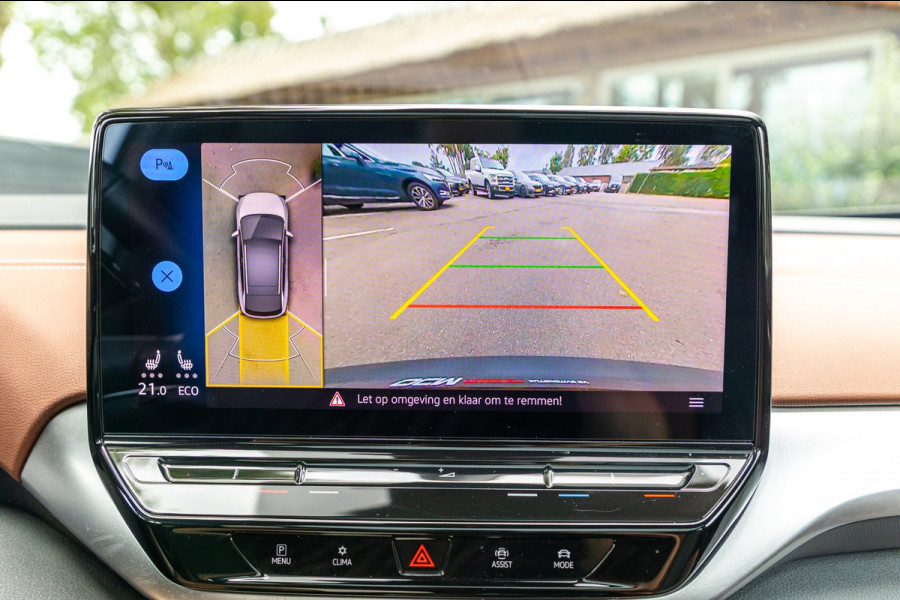 Volkswagen ID.4 Tech 77 kWh Soh 89% I Trekhaak I IQ Light I Panoramadak I Luxe interieur I ergoActive I Adaptive Cruise I BTW