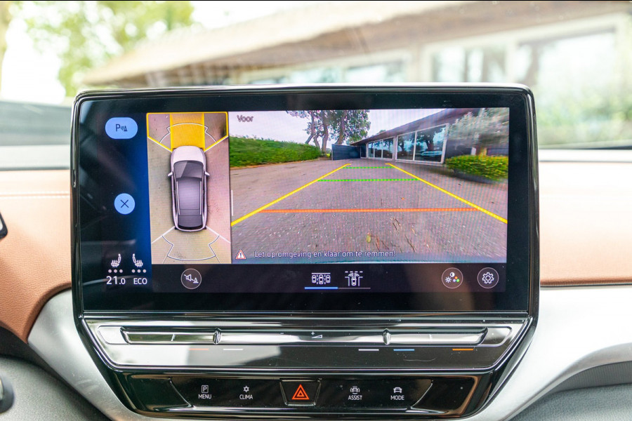 Volkswagen ID.4 Tech 77 kWh Soh 89% I Trekhaak I IQ Light I Panoramadak I Luxe interieur I ergoActive I Adaptive Cruise I BTW