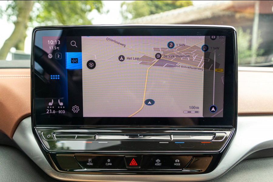 Volkswagen ID.4 Tech 77 kWh Soh 89% I Trekhaak I IQ Light I Panoramadak I Luxe interieur I ergoActive I Adaptive Cruise I BTW