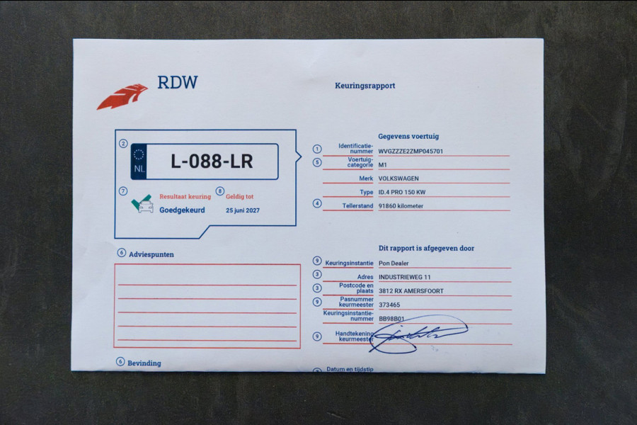 Volkswagen ID.4 Tech 77 kWh Soh 89% I Trekhaak I IQ Light I Panoramadak I Luxe interieur I ergoActive I Adaptive Cruise I BTW