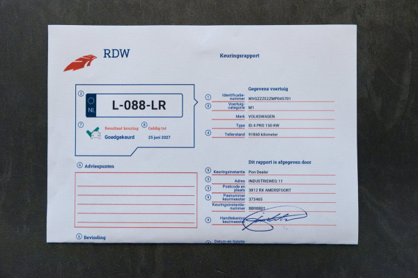 Volkswagen ID.4 Tech 77 kWh Soh 89% I Trekhaak I IQ Light I Panoramadak I Luxe interieur I ergoActive I Adaptive Cruise I BTW
