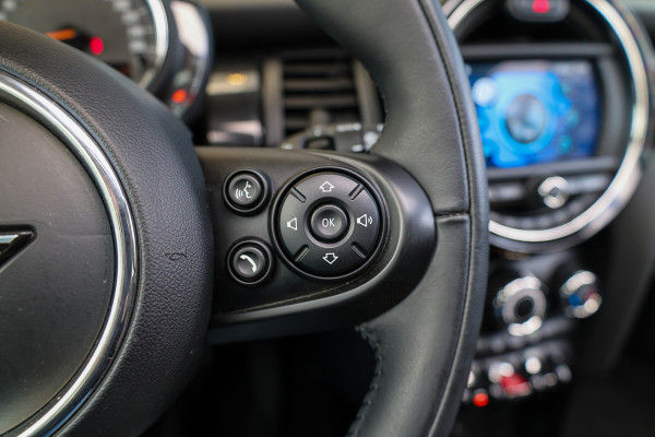 MINI 3-deurs 1.5 One | PANO | CARPLAY | PDC | CRUISE |
