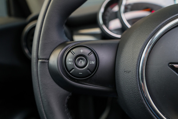 MINI 3-deurs 1.5 One | PANO | CARPLAY | PDC | CRUISE |