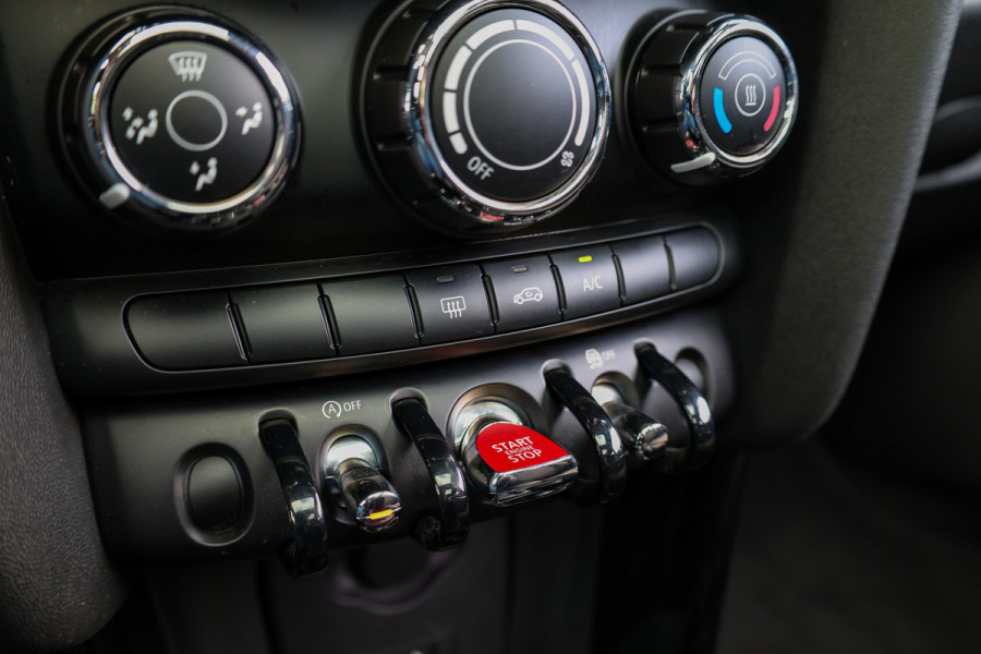 MINI 3-deurs 1.5 One | PANO | CARPLAY | PDC | CRUISE |