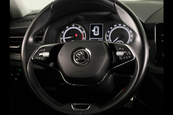 Škoda Kamiq 1.0 TSI Ambition 110pk | Navigatie via App |  Cruise control | LED koplampen | Apple Carplay/Android Auto | Lichtmetalen velgen 16 inch | Parkeersensoren achter | Cruise controle