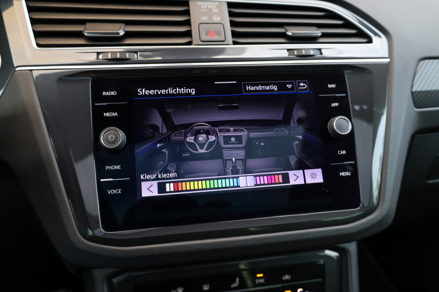 Volkswagen Tiguan 1.4 TSI eHybrid R-Line Business | BTW | PANORAMADAK | IQ-LIGHT | KEYLESS | ACC | ELEK KOFFERKLEP |