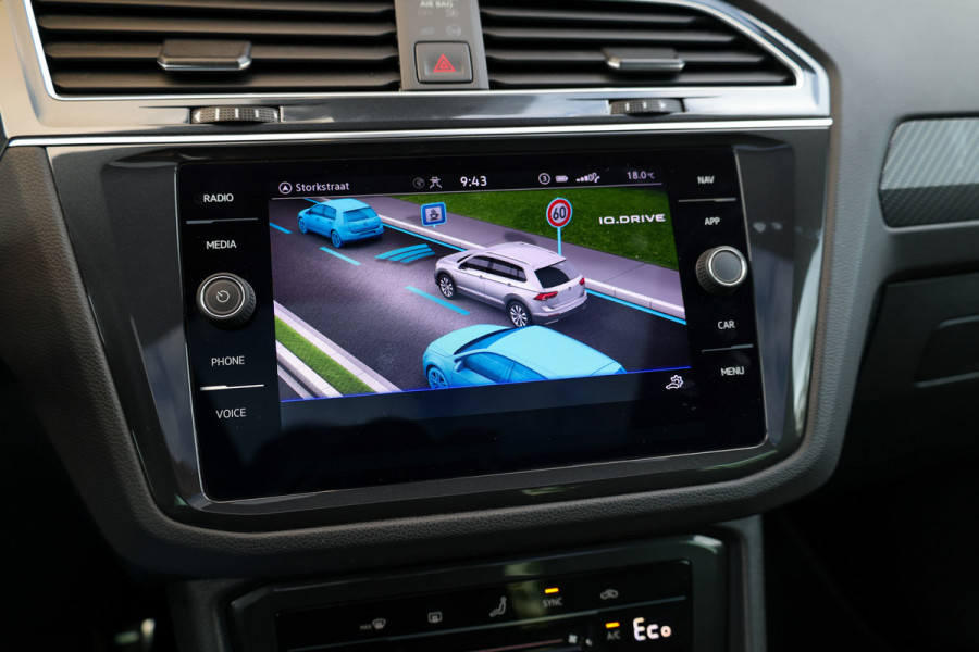 Volkswagen Tiguan 1.4 TSI eHybrid R-Line Business | BTW | PANORAMADAK | IQ-LIGHT | KEYLESS | ACC | ELEK KOFFERKLEP |