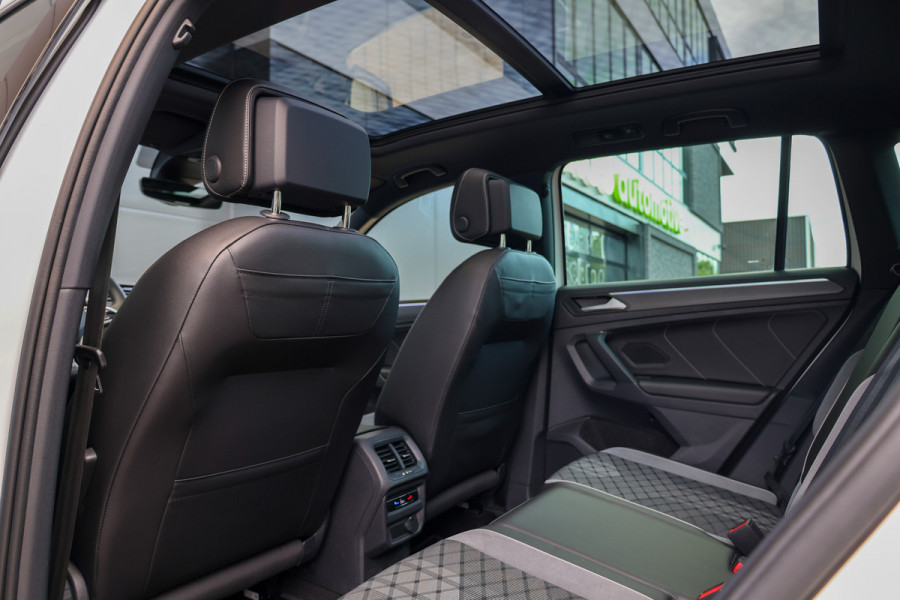 Volkswagen Tiguan 1.4 TSI eHybrid R-Line Business | BTW | PANORAMADAK | IQ-LIGHT | KEYLESS | ACC | ELEK KOFFERKLEP |